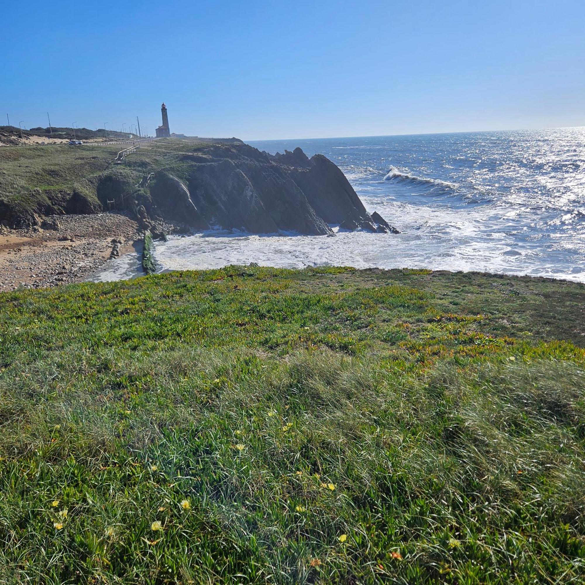 Nazare Uninterrupted Views And Sounds Of The Sea Pataias Exterior foto